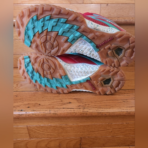 ***USED*** Reebok Scrimmage Mid - Picture 7 of 9